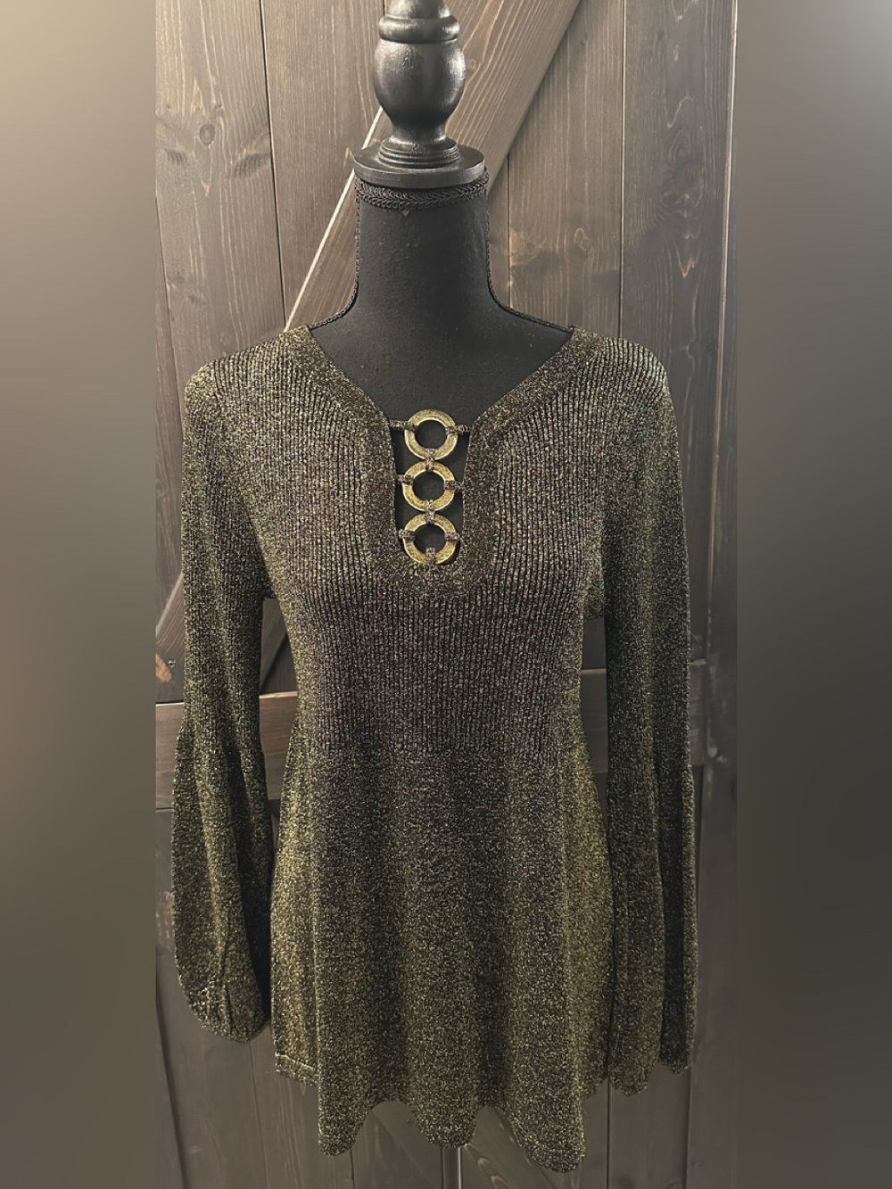August Silk Metallic Knit Long-Sleeve Knit Sweater Top with Ring Detail - Size L